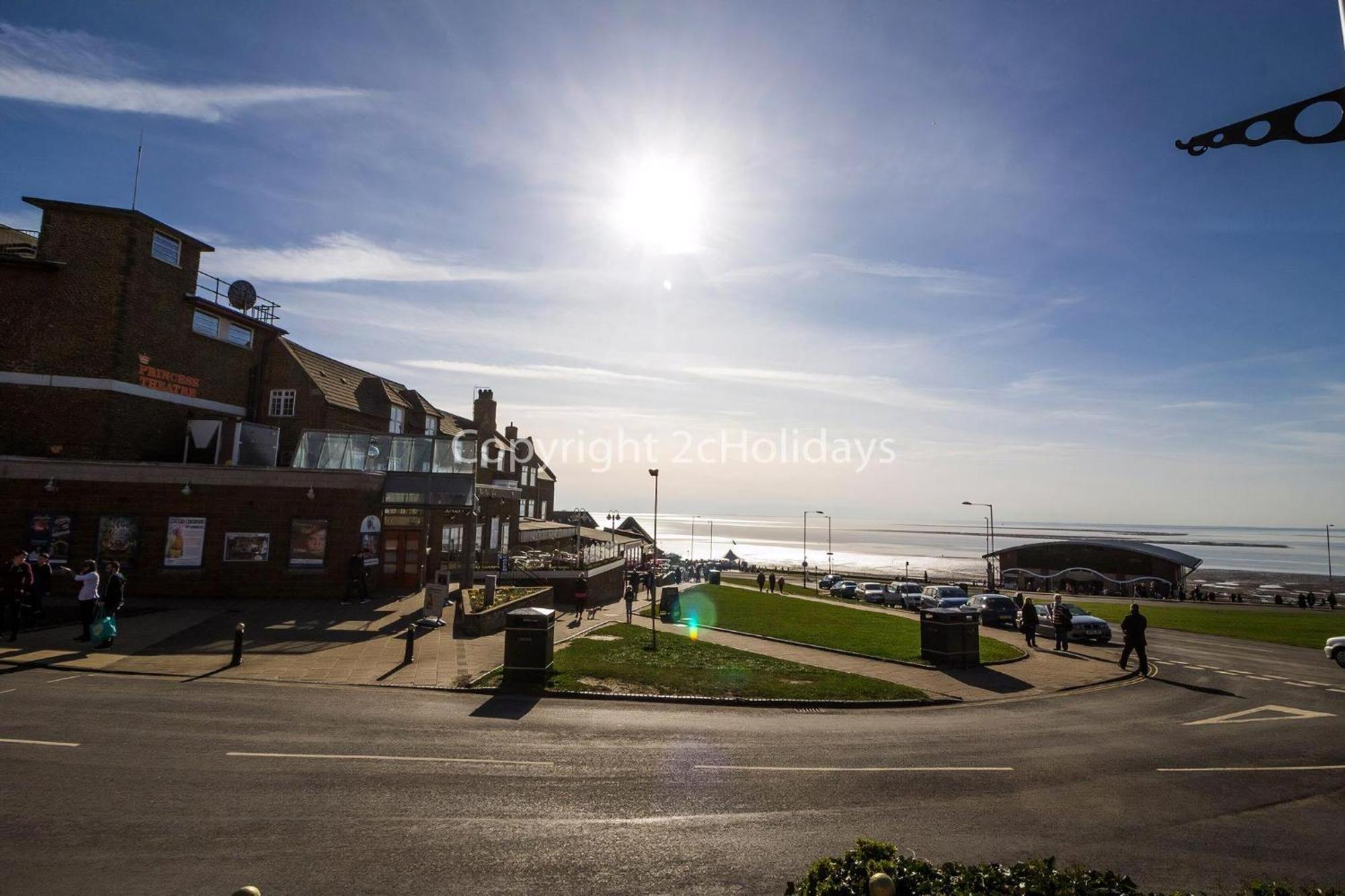 Caravan With Decking At Manor Park, Nearby Hunstanton Beach Ref 23013C Exterior photo